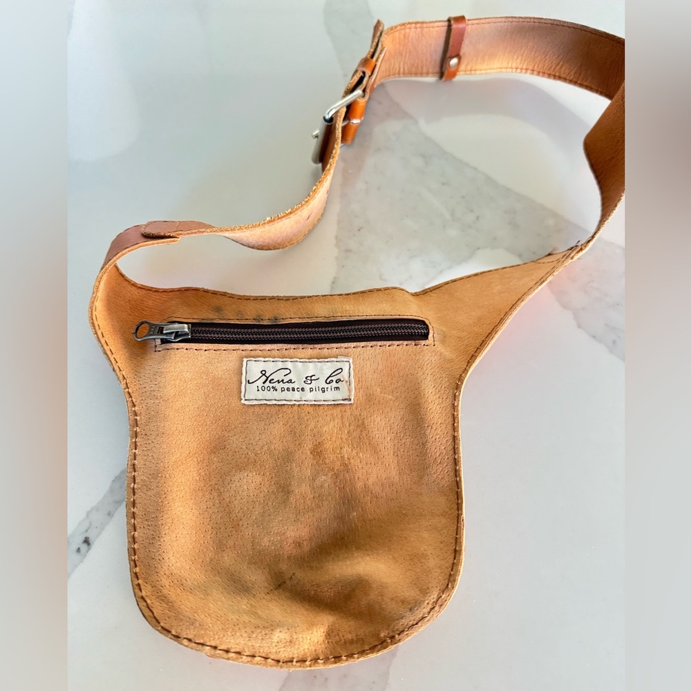 Nena & Co. Hip Satchel Belt Bag. Fanny pack. Leather, Unique. - Picture 10 of 10